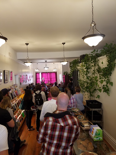 Book Store «Borderlands Books», reviews and photos, 866 Valencia St, San Francisco, CA 94110, USA