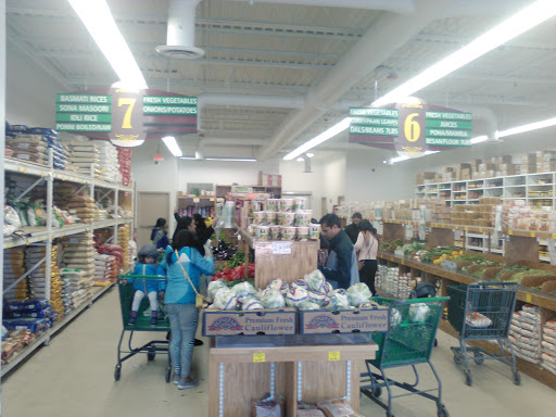 Indian Grocery Store «Patel Brothers», reviews and photos, 504 Boston Turnpike, Shrewsbury, MA 01545, USA