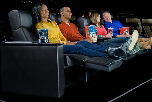 Movie Theater «Regal Cinemas Hooksett 8», reviews and photos, 100 Technology Dr, Hooksett, NH 03106, USA