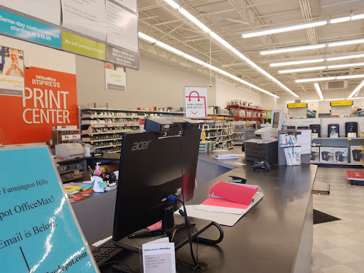 Office Supply Store «OfficeMax», reviews and photos, 30180 Grand River Ave, Farmington Hills, MI 48336, USA
