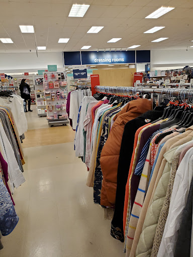 Department Store «Marshalls», reviews and photos, 550 Kinderkamack Rd, Emerson, NJ 07630, USA