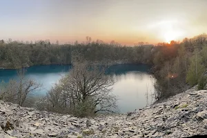 Parc des Ardoisières Les Grands Carreaux image