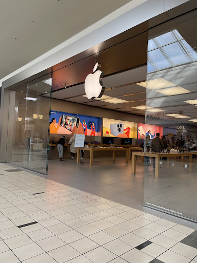 Apple Tacoma Mall, 4502 S Steele St, Tacoma, WA 98409, USA, 