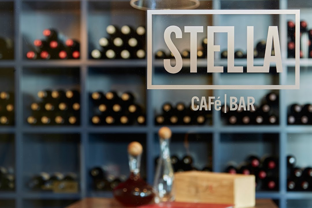 Stella Caf & Bar