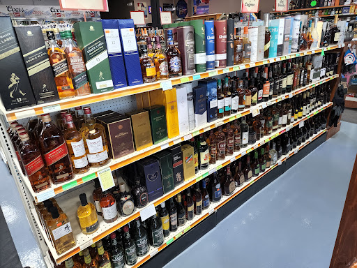 Liquor Store «Liquor & Tobacco Depot», reviews and photos, 570 N Schmale Rd, Carol Stream, IL 60188, USA