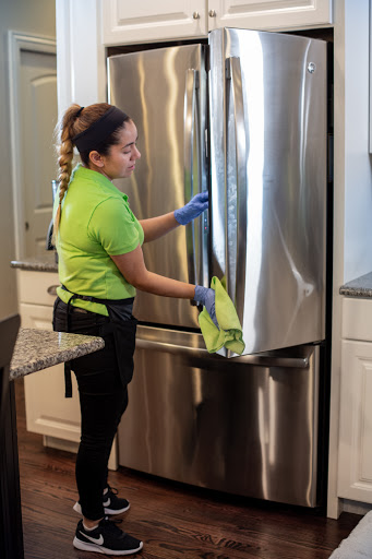 House Cleaning Service «Helping Hands Cleaning Services», reviews and photos, 381 N York St #12, Elmhurst, IL 60126, USA