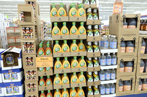 Grocery Store «Sharp Shopper Grocery Outlet», reviews and photos, 340 W Main St, Leola, PA 17540, USA