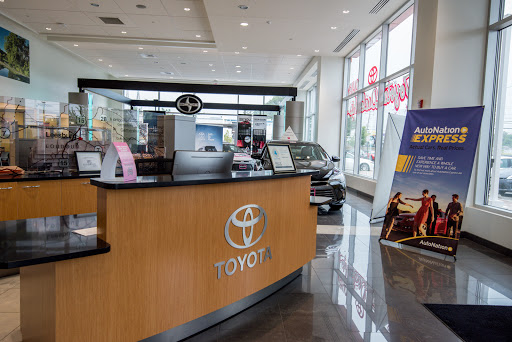 Toyota Dealer «AutoNation Toyota Leesburg», reviews and photos, 1 Cardinal Park Dr SE, Leesburg, VA 20175, USA