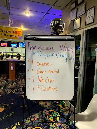 Bowling Alley «Pla-Mor Lanes & the Eleventh Frame Diner», reviews and photos, 807 4th St S, La Crosse, WI 54601, USA