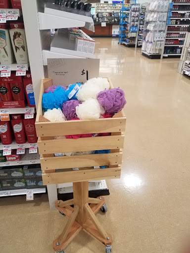 Supermarket «Giant Eagle Supermarket», reviews and photos, 5461 New Albany Rd W, New Albany, OH 43054, USA