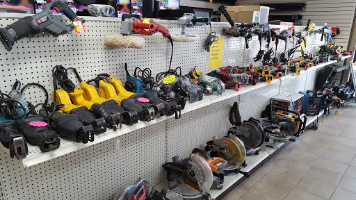 Pawn Shop «GNT Jewelry and Loan Kenosha Pawnshop», reviews and photos, 7944 Sheridan Rd #3, Kenosha, WI 53143, USA