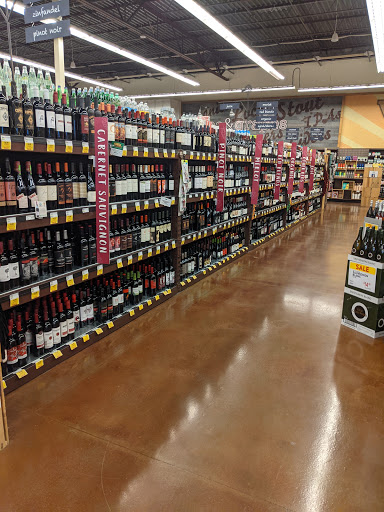 Grocery Store «Fresh Thyme Farmers Market- Bloomington IN», reviews and photos, 3600 W 3rd St, Bloomington, IN 47404, USA