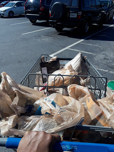 Grocery Store «Kroger», reviews and photos, 227 Sandy Springs Pl NE, Sandy Springs, GA 30328, USA