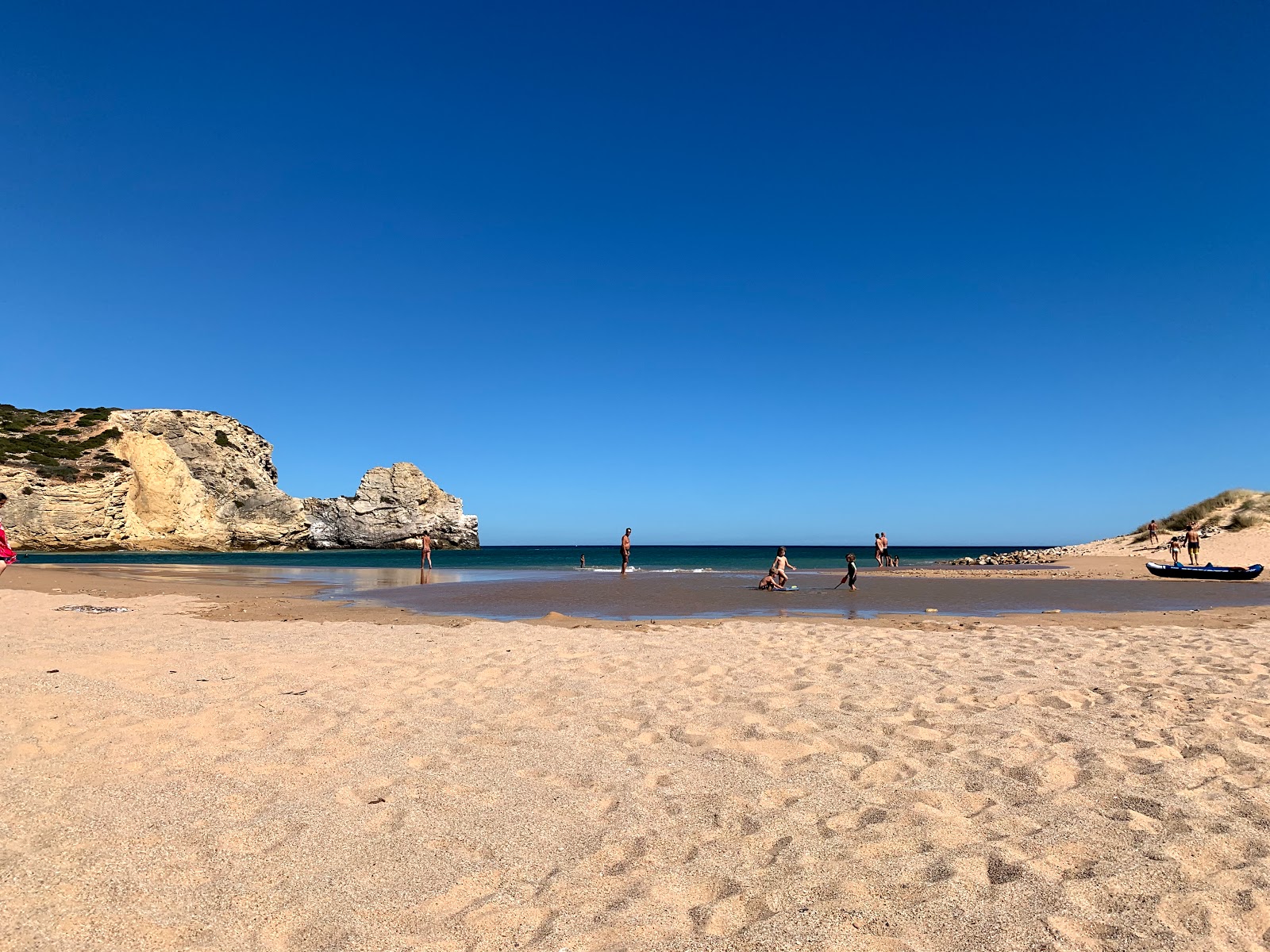 Praia do Barranco'in fotoğrafı doğal alan içinde bulunmaktadır