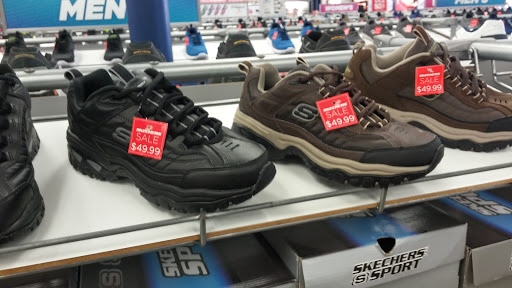 Shoe Store «SKECHERS Factory Outlet», reviews and photos, 1201 Airport Fwy #185, Euless, TX 76040, USA