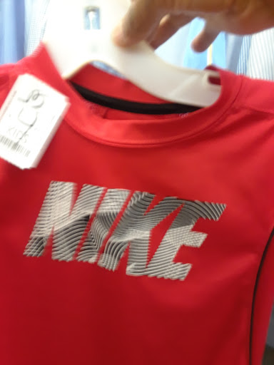 Thrift Store «Red White & Blue Thrift Store», reviews and photos, 12640 NE 6th Ave, Miami, FL 33161, USA