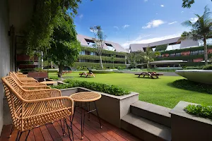 YELLO Hotel Kuta Beachwalk Bali image