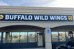 Buffalo Wild Wings Go image