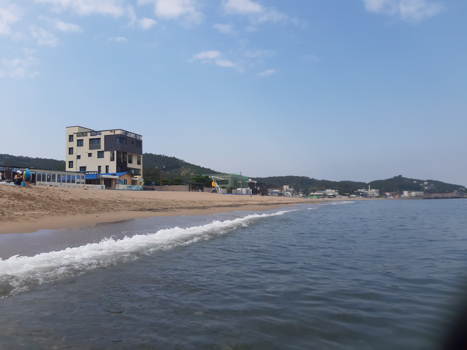 Foto de Imrang Beach - lugar popular entre os apreciadores de relaxamento