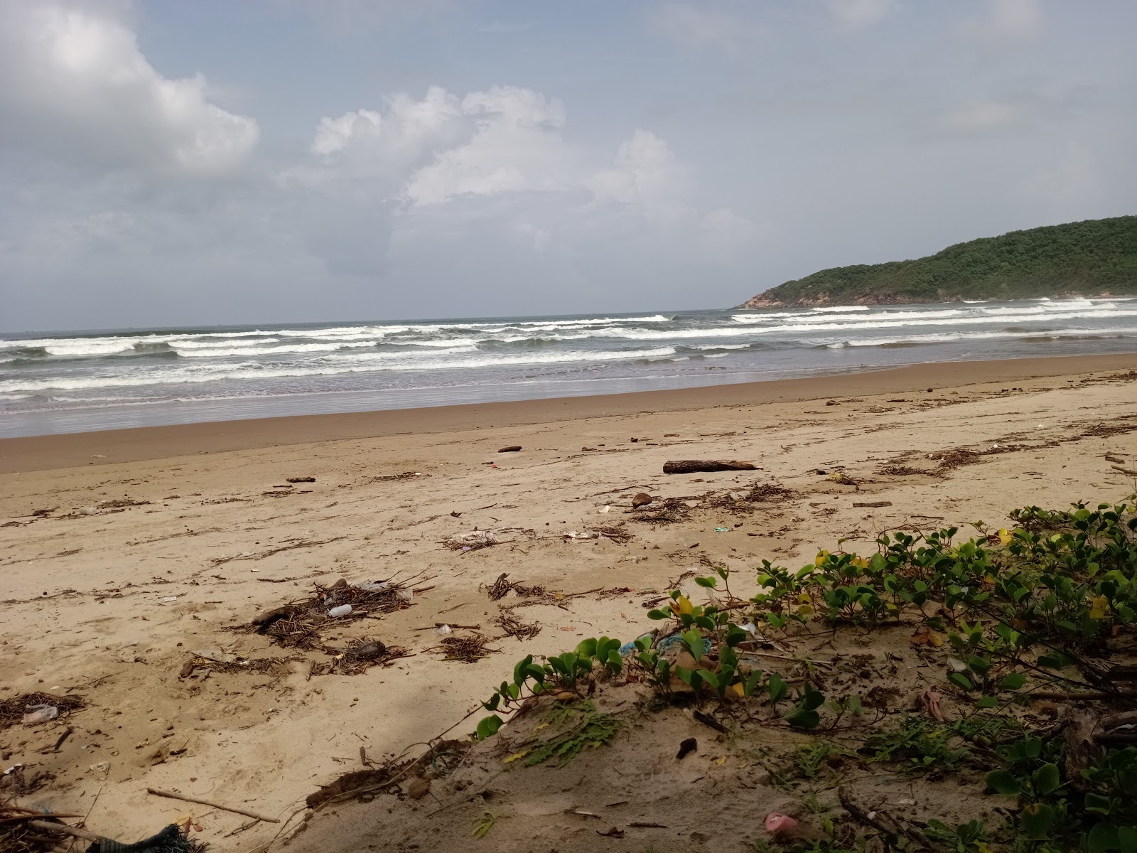 Fotografija Naval Beach Karwar z turkizna voda površino