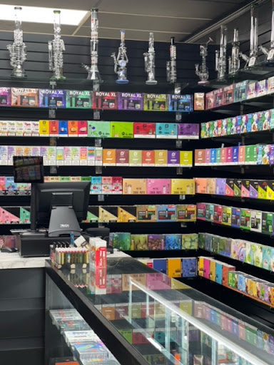 Tobacco Shop «Choice Plus Tobacco», reviews and photos, 31 W 63rd St # 31D, Westmont, IL 60559, USA