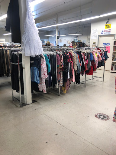 Thrift Store «Thrift Center Thrift Store», reviews and photos, 1060 El Camino Real, San Carlos, CA 94070, USA