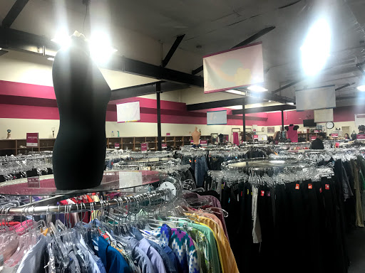 Thrift Store «Out of the Closet Oakland», reviews and photos, 238 E 18th St, Oakland, CA 94606, USA