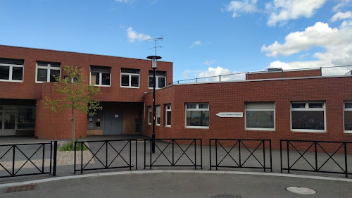 École primaire Ecole Élémentaire Mansart Montigny-le-Bretonneux