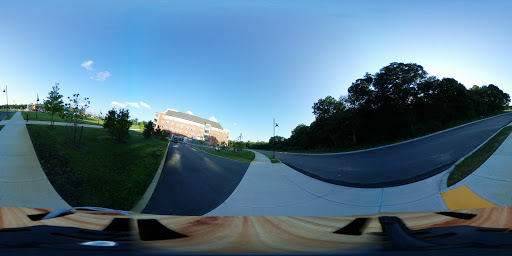 Technical School «New England Institute of Technology», reviews and photos