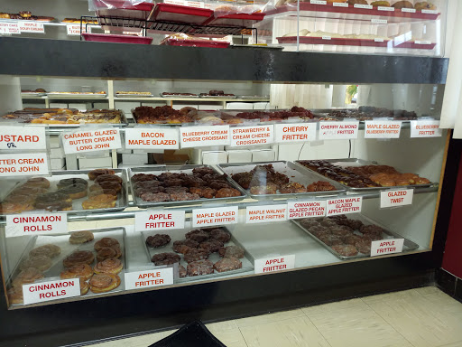 Donut Shop «Apple Fritter Donut Shop», reviews and photos, 741 E 9 Mile Rd, Ferndale, MI 48220, USA