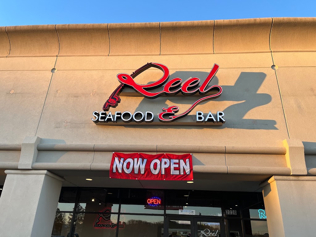 Reel Seafood & Bar 77008