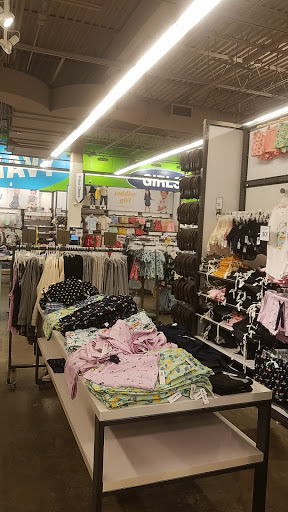 Clothing Store «Old Navy», reviews and photos, 3131 E Main St, Mohegan Lake, NY 10547, USA
