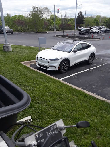 Ford Dealer «Tri-County Ford», reviews and photos, 4032 Commerce Pkwy, Buckner, KY 40010, USA