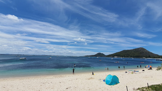 Shoal Bay Beach