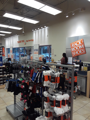 Shoe Store «Rack Room Shoes», reviews and photos, 145 Golden Isles Plaza, Brunswick, GA 31520, USA