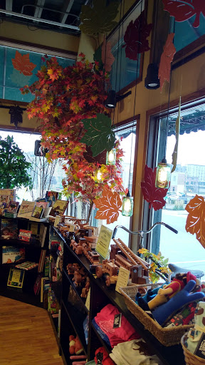 Magazine Publisher «Volume One Magazine & The Local Store», reviews and photos, 205 N Dewey St, Eau Claire, WI 54703, USA