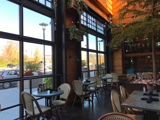 Shopping Mall «Hilldale Shopping Center», reviews and photos, 726 N Midvale Blvd, Madison, WI 53705, USA