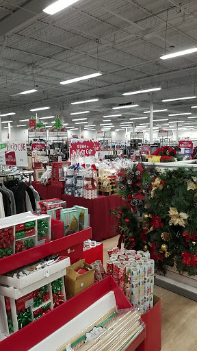 Clothing Store «Burlington Coat Factory», reviews and photos, 321 Speen St, Natick, MA 01760, USA