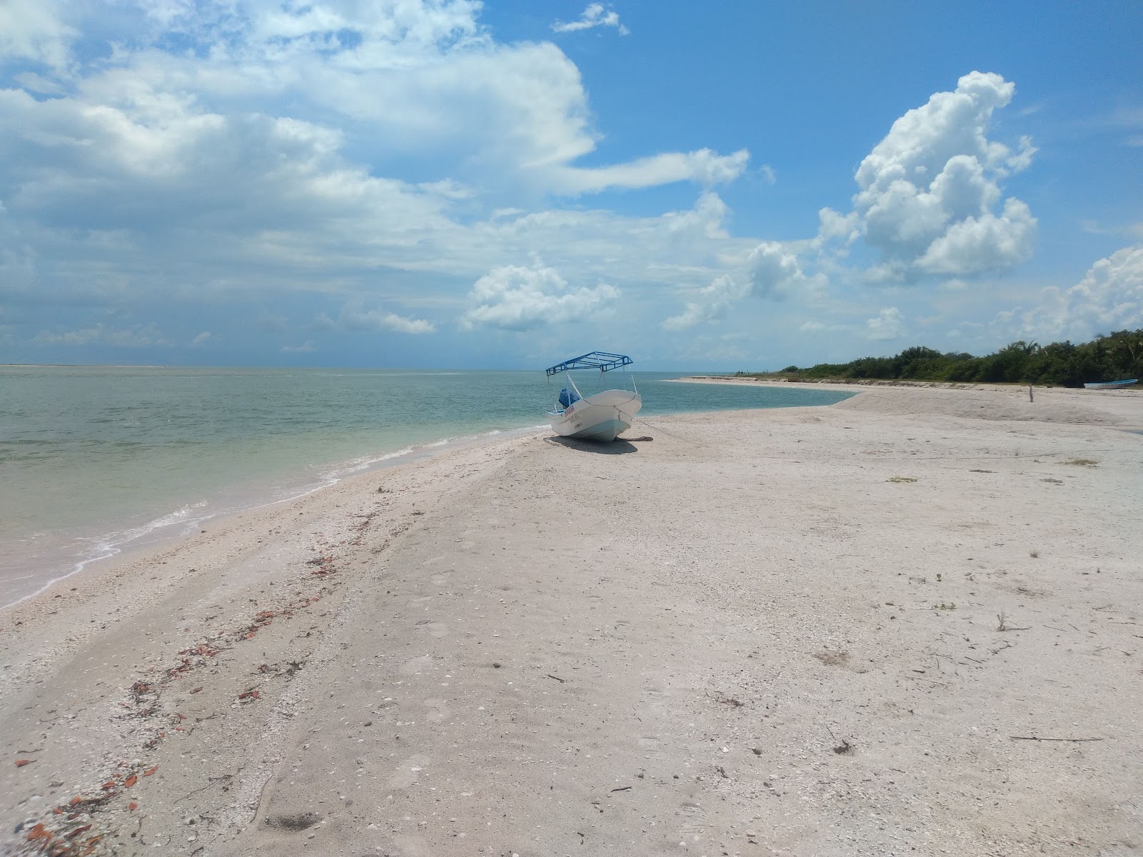 Foto von Punta San Julian mit beiger sand Oberfläche