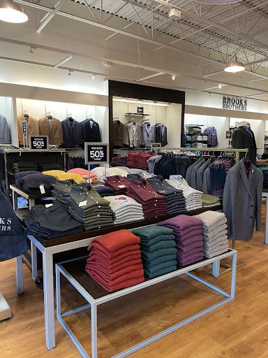Clothing Store «Brooks Brothers Factory Outlet», reviews and photos, 820 W Stacy Rd, Allen, TX 75013, USA