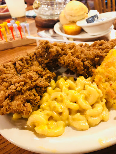 American Restaurant «Cracker Barrel Old Country Store», reviews and photos, 825 Marketplace Blvd, Hamilton Township, NJ 08691, USA