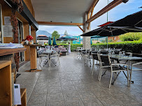 Atmosphère du Restaurant biologique Lac et Montagne à Saint-Jorioz - n°4