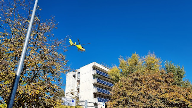 Értékelések erről a helyről: Győr Petz Aladár Kórház V. osztályú Mentőhelikopter Repülőtér, Győr - Kórház