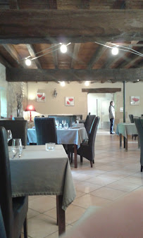 Atmosphère du Restaurant La Fontaine Cavalier à Urzy - n°12