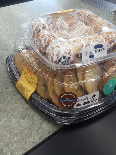 Supermarket «Hy-Vee», reviews and photos, 2951 SW Wanamaker Rd, Topeka, KS 66614, USA