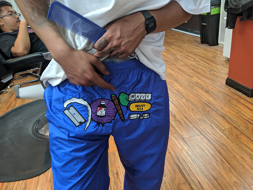 Barber Shop «House of Clippers Barbershop», reviews and photos, 20832 Roscoe Blvd, Winnetka, CA 91306, USA