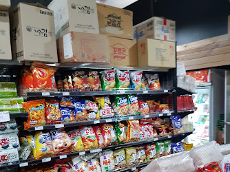 Lau Peking Asian Grocer