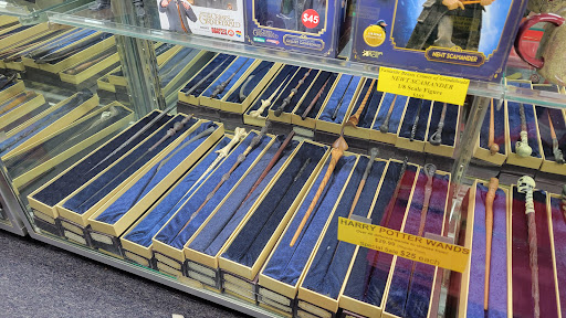 Collectibles Store «Alien Entertainment Store», reviews and photos, 702 S Main St, Lombard, IL 60148, USA