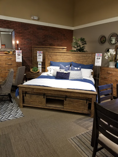 Furniture Store «Ashley HomeStore», reviews and photos, 905 Perimeter Dr, Schaumburg, IL 60173, USA