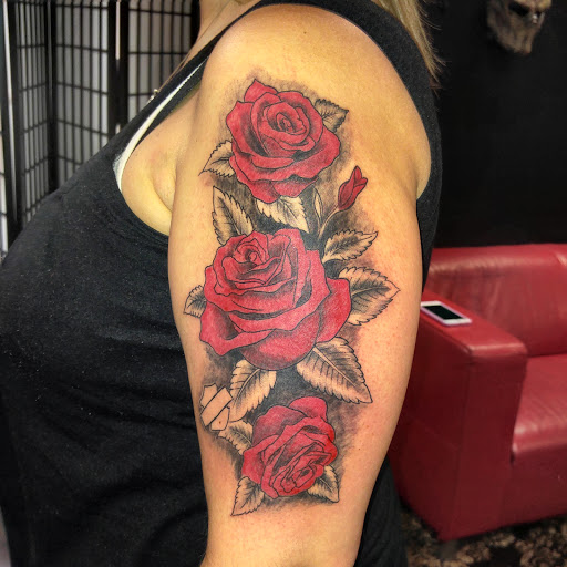 Tattoo Shop «Life Sentence Tattoo & BodyJewelry», reviews and photos, 10614 SE Kent-Kangley Rd, Kent, WA 98030, USA